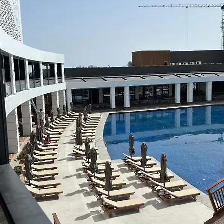 Grand Sapphire Resort Apartment Aglantzia