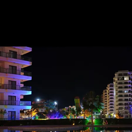 Grand Sapphire Aglantzia