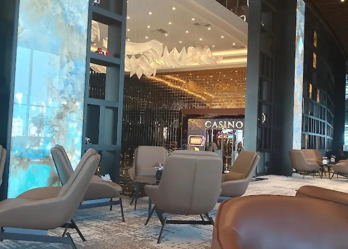 Grand Sapphire * Aglantzia